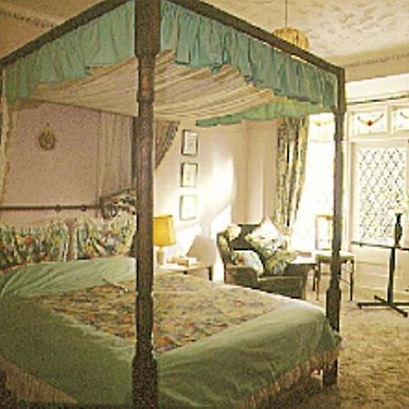 The Tudor Court Hotel Solihull Pokój zdjęcie