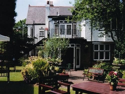 The Tudor Court Hotel Solihull Zewnętrze zdjęcie